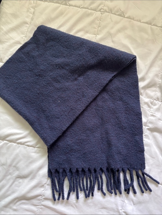 Uniqlo Accessories - Uniqlo Navy Blue Fringed Wool Scarf